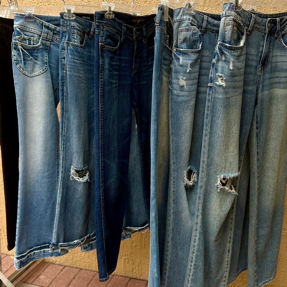 (7) Blue Jeans Lucky brand, Union Bay Rewash  (6 of 7) are new
